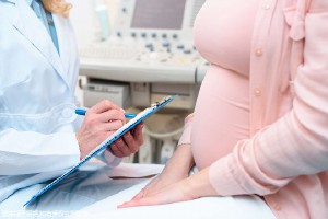 柳州三代试管婴儿.所需费用是多少钱!到底靠谱吗?