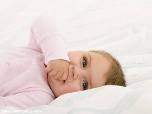 产后一个月下身胀痛怎么回事？产后同房外阴刺痛怎么回事？