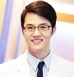 潘亚博士(Dr.Panya Saksangawong)
